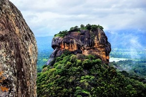 Day 3: Explore a Village on a Cultural Tour / Sigiriya Rock Fortress 